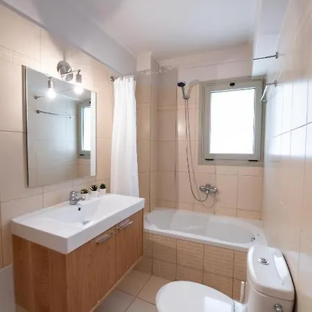 La Strada Apartment