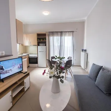 La Strada Apartment